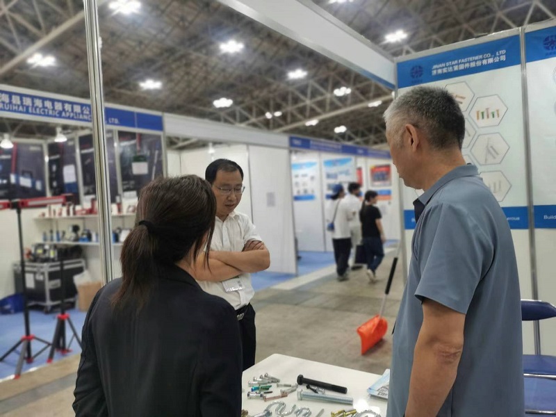 Jinan Star Fasteners โดดเด่นในงาน Chiba International Hardware Fair ในญี่ปุ่น Jinan Star Fasteners โดดเด่นในงาน Chiba International Hardware Fair ในญี่ปุ่น